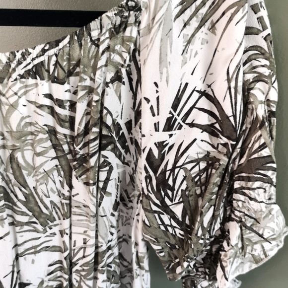 Sanctuary Green Tiki Palm Tropical Print Off The Shoulder 3/4 Sleeve Top Sz L - Picture 9 of 11